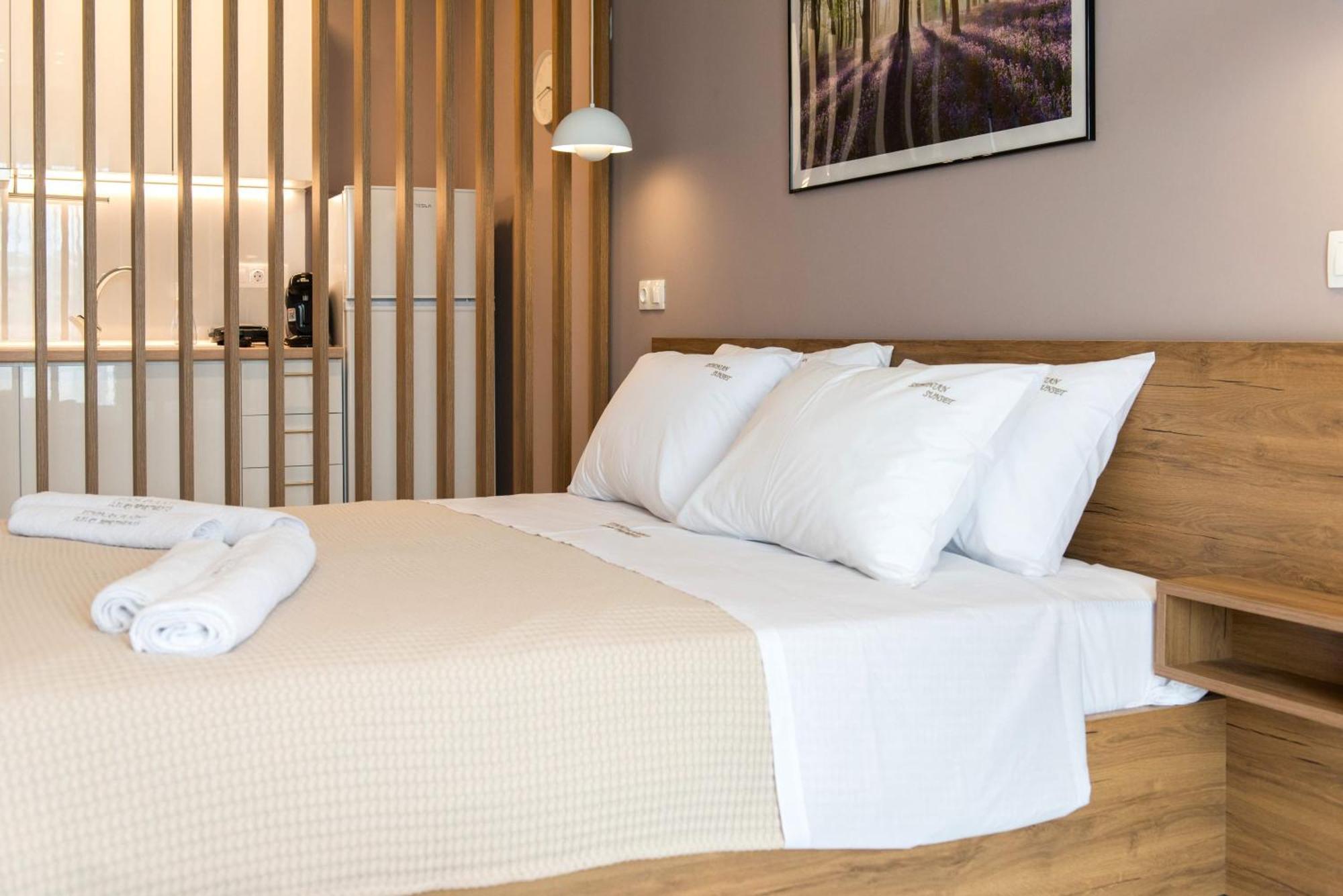 Sithonian Sunset Luxury - Nikiti Cozy Getaways Lejlighedshotel Eksteriør billede