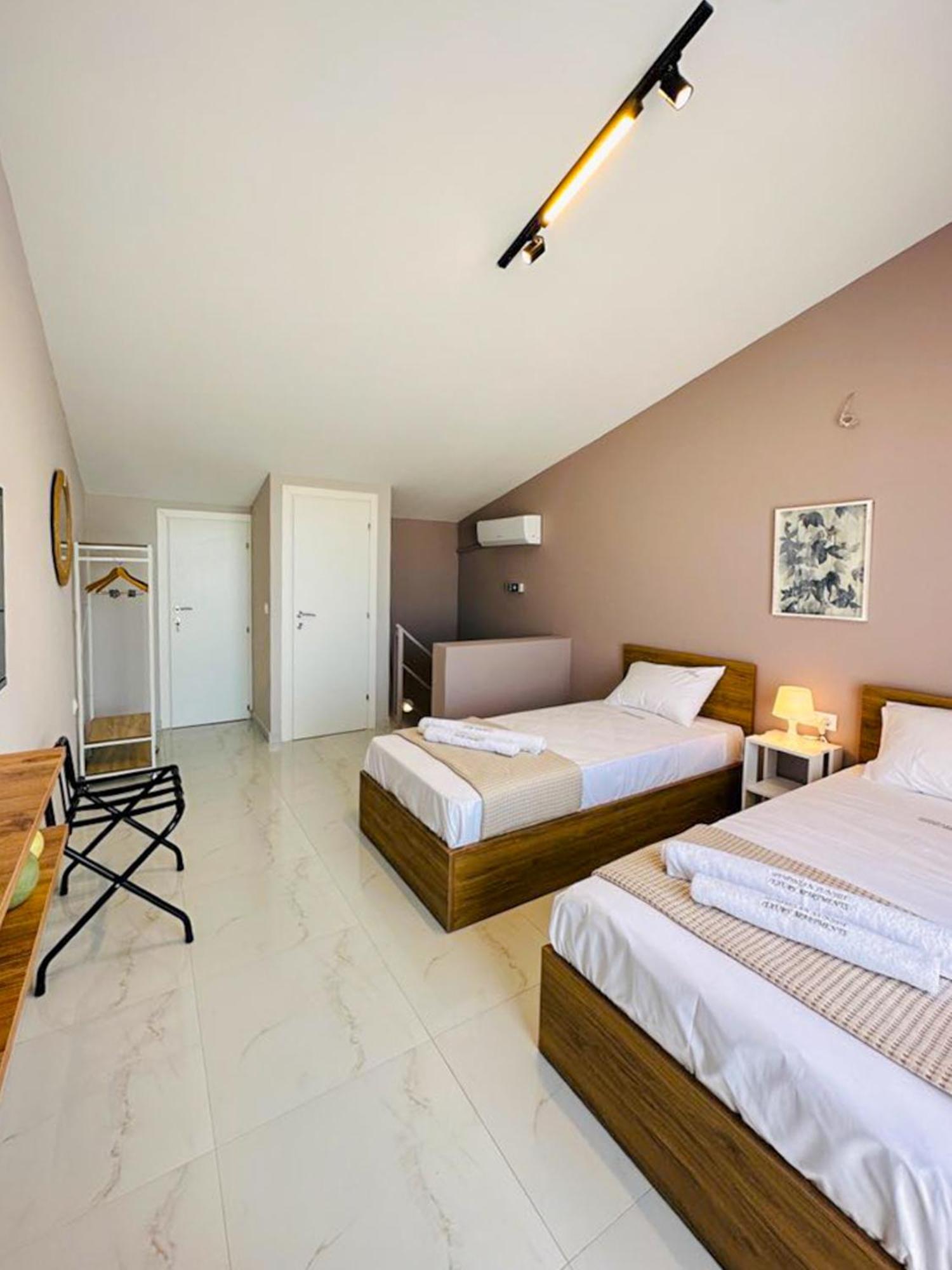 Sithonian Sunset Luxury - Nikiti Cozy Getaways Lejlighedshotel Eksteriør billede