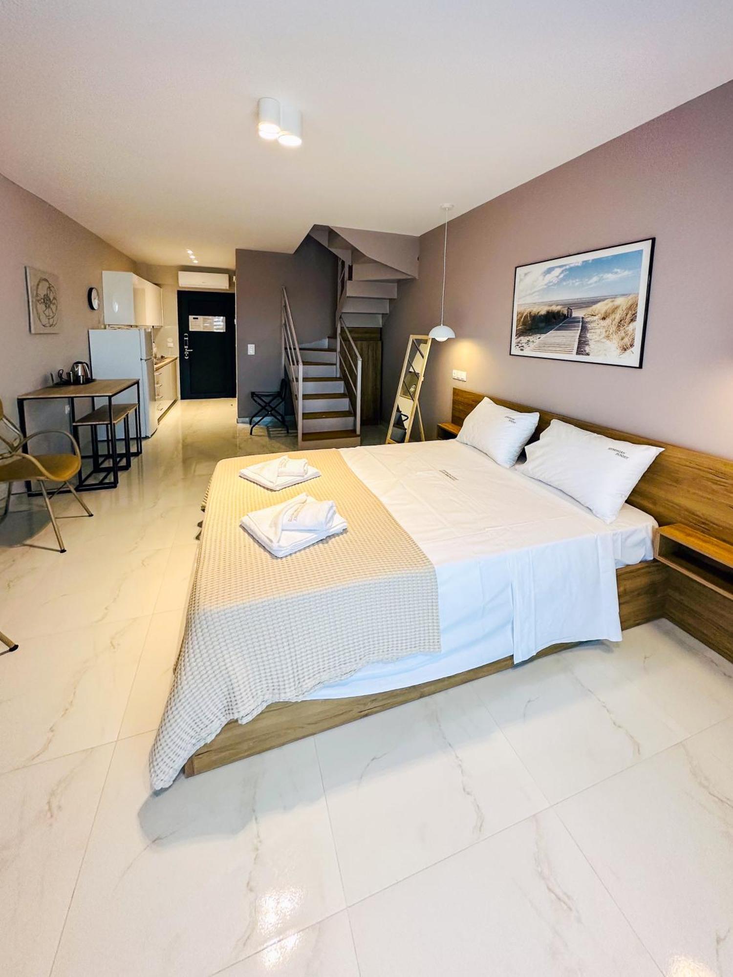 Sithonian Sunset Luxury - Nikiti Cozy Getaways Lejlighedshotel Eksteriør billede